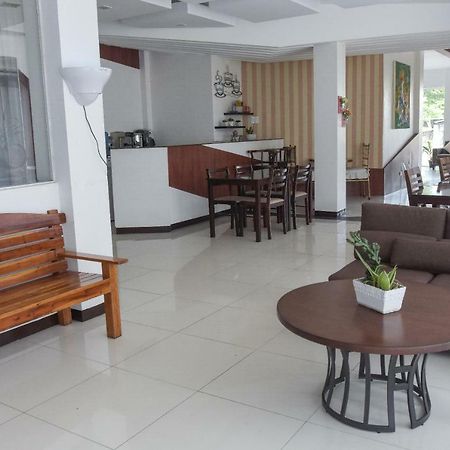 Dumaguete City Tiptop Tower Suite Inn מראה חיצוני תמונה